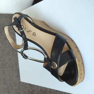 Unisa black sandals